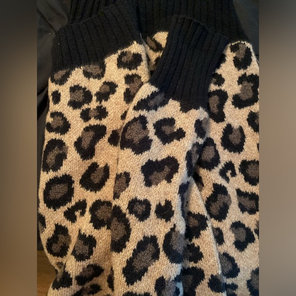 Cynthia Rowley Mock Neck Leopard Print Sweater (NWT) - Picture 4 of 5